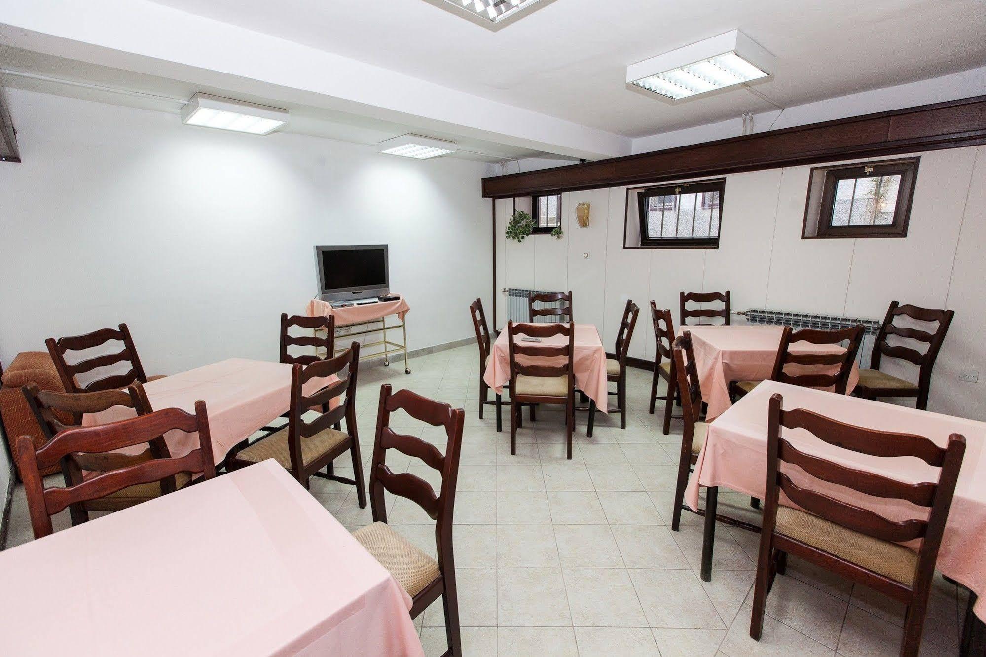 קריקווניצה Hotel Zagreb מראה חיצוני תמונה