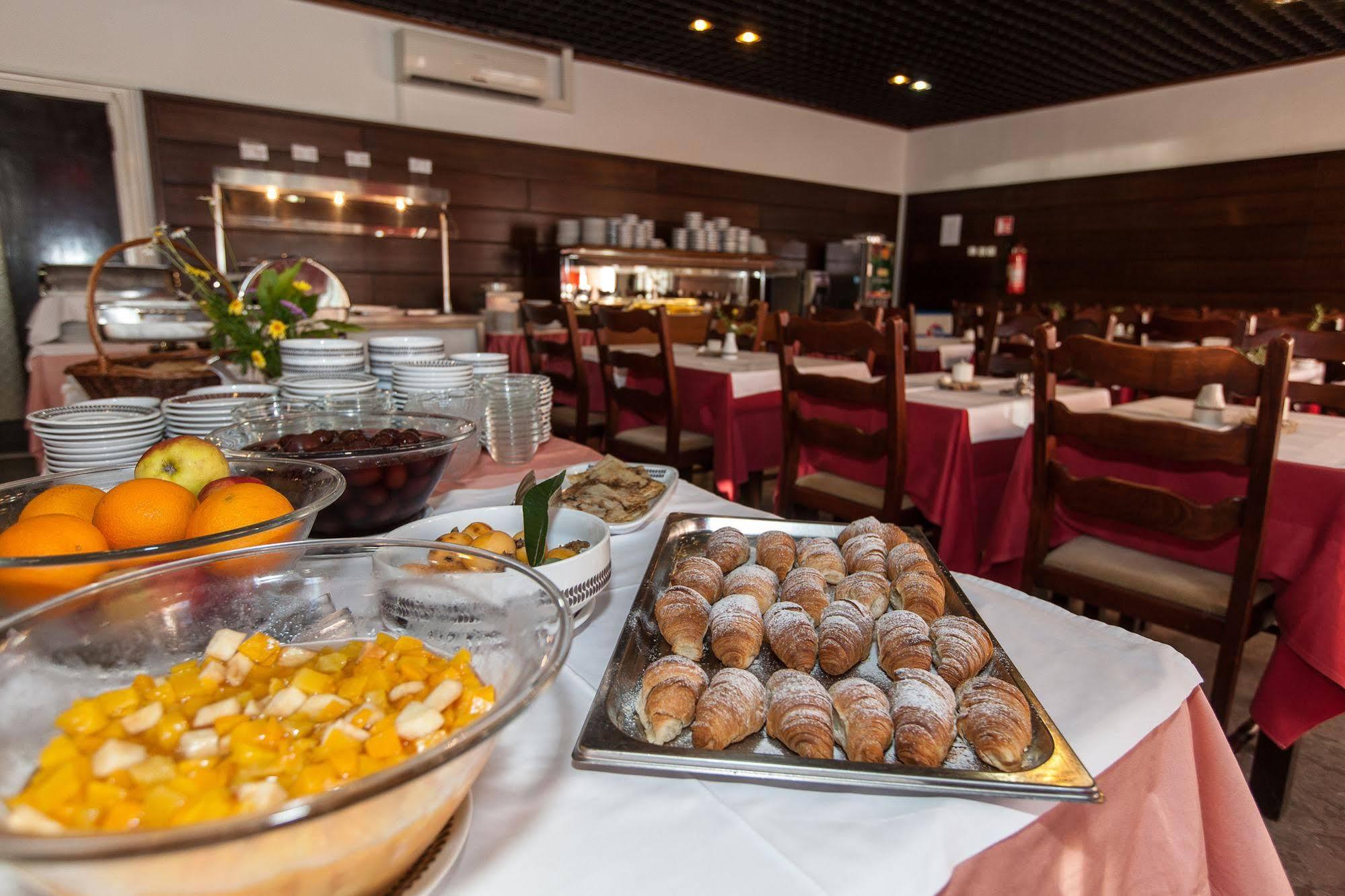 קריקווניצה Hotel Zagreb מראה חיצוני תמונה