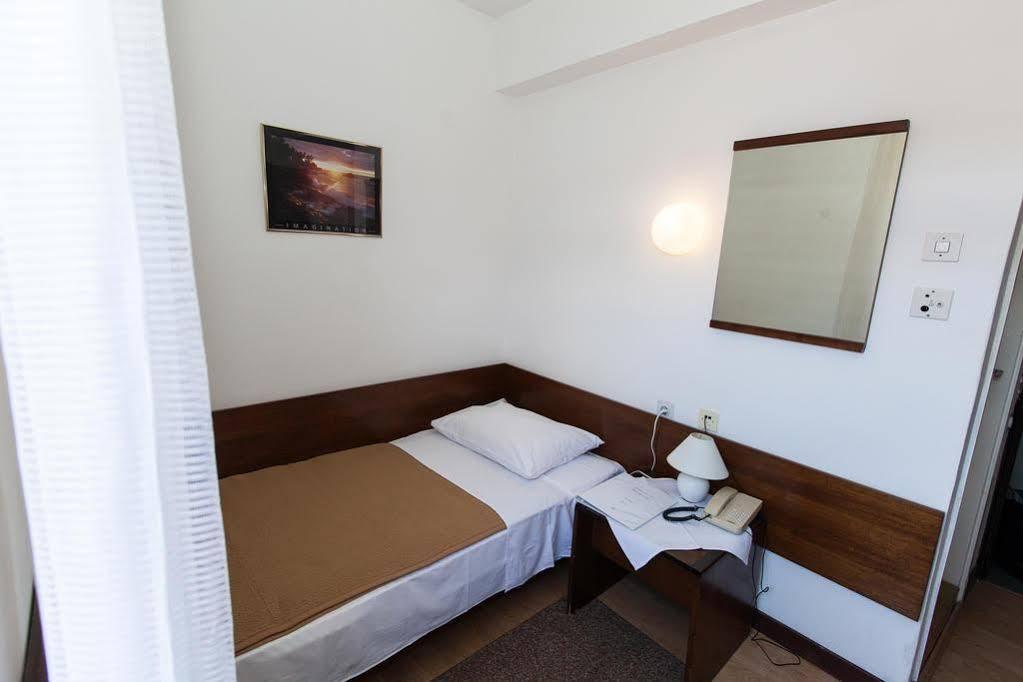 קריקווניצה Hotel Zagreb מראה חיצוני תמונה